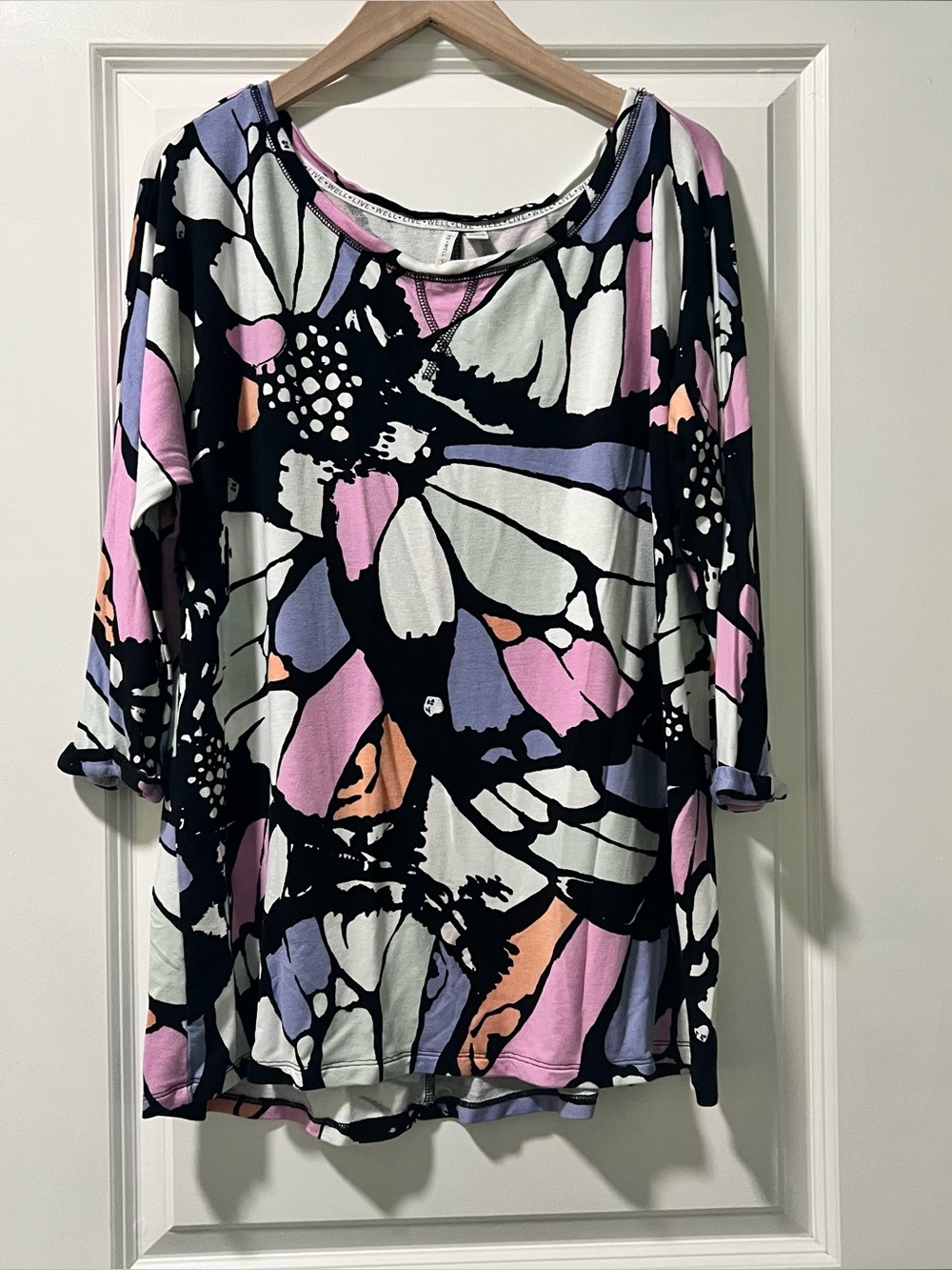 Cato Live Well Active Floral Print Top Size 18/20W Tunic 3/4 Sleeves